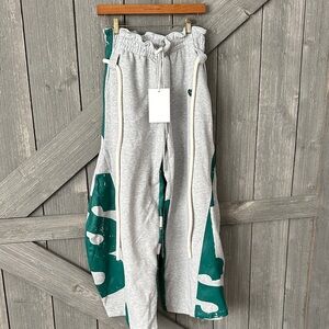 Aelfric Eden Gray and Green Sweatpants